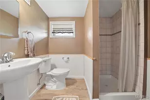 2417 Sunnybrook Dr, Saint Louis, MO 63114 - Photo 23