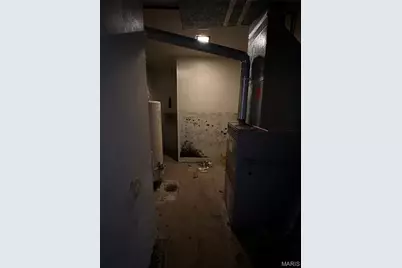 8428 Red Fir Drive, Berkeley, MO 63134 - Photo 9