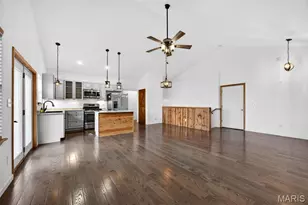 10206 Hawthorn Rd, Foristell, MO 63348 - Photo 9