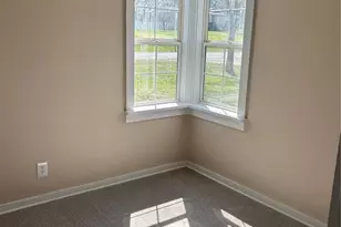 835 Chestnut St, Bourbon, MO 65441 - Photo 11