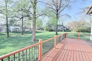 15575 Clover Ridge Dr, Chesterfield, MO 63017 - Photo 29