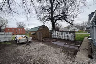 1615 12th, Saint John, MO 64503 - Photo 3