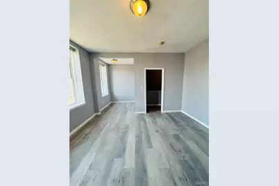 5345 Wells Avenue #2nd Floor, Saint Louis, MO 63112 - Photo 5