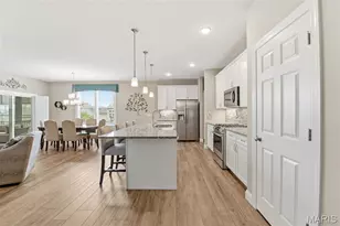 413 Carini Ct, Saint Charles, MO 63376 - Photo 5