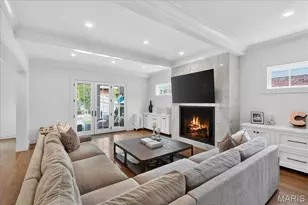 209 N Bemiston Ave, Saint Louis, MO 63105 - Photo 17