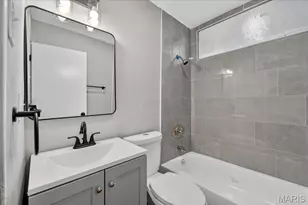 10412 Hallwood Dr, Saint Louis, MO 63136 - Photo 11