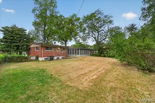 10412 Hallwood Dr, Saint Louis, MO 63136 - Photo 21