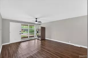 10412 Hallwood Dr, Saint Louis, MO 63136 - Photo 3