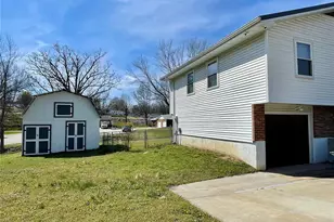 1255 Diane St, Saint Clair, MO 63077 - Photo 3