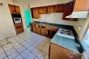 8870 St Cyr Dr, Saint Louis, MO 63136 - Photo 7