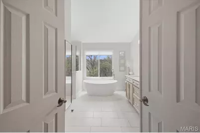 16917 Crystal Springs Drive, Chesterfield, MO 63005 - Photo 25