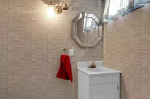 1117 Hawkstone Ln, Saint Louis, MO 63125 - Photo 23