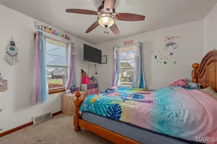 10835 Mallory Dr, Saint Louis, MO 63123 - Photo 17
