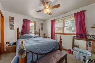 10835 Mallory Dr, Saint Louis, MO 63123 - Photo 15