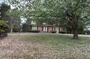 621 Claymont Estates Dr, Chesterfield, MO 63017 - Photo 9