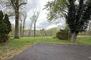 621 Claymont Estates Dr, Chesterfield, MO 63017 - Photo 11