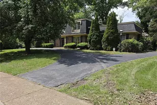 621 Claymont Estates Dr, Chesterfield, MO 63017 - Photo 1