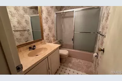 621 Claymont Estates Drive, Chesterfield, MO 63017 - Photo 23