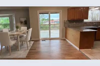 729 N Yosemite Court, Saint Peters, MO 63376 - Photo 7