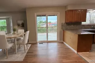 729 N Yosemite Ct, Saint Peters, MO 63376 - Photo 7