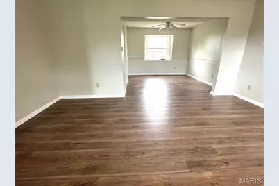 729 N Yosemite Court, Saint Peters, MO 63376 - Photo 7