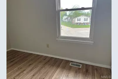 729 N Yosemite Court, Saint Peters, MO 63376 - Photo 13