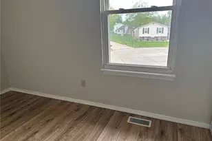 729 N Yosemite Ct, Saint Peters, MO 63376 - Photo 13