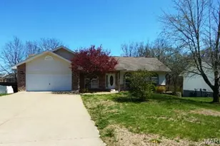 106 Ridge Rd, Troy, MO 63379 - Photo 1