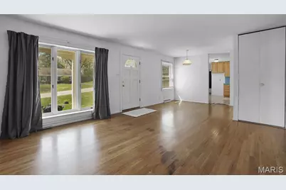 332 Providence Road, Ballwin, MO 63011 - Photo 9