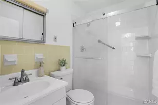 332 Providence Rd, Ballwin, MO 63011 - Photo 19