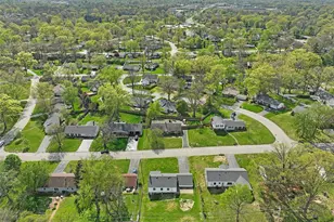 332 Providence Rd, Ballwin, MO 63011 - Photo 7