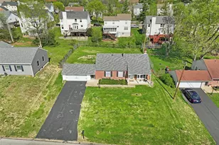 332 Providence Rd, Ballwin, MO 63011 - Photo 5