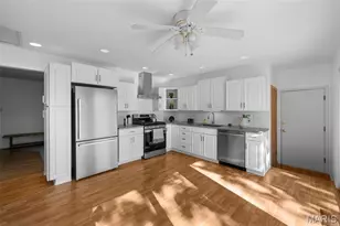 5730 Luffbury Cir, Oakville, MO 63129 - Photo 9