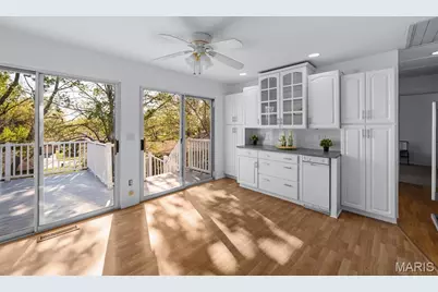 5730 Luffbury Circle, Oakville, MO 63129 - Photo 11