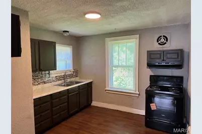 6033 Grimshaw Avenue, Pine Lawn, MO 63120 - Photo 9