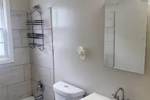 247 S Hartnett Ave, Saint Louis, MO 63135 - Photo 5