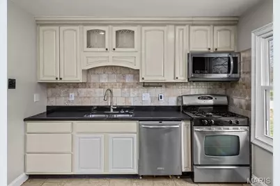 110 Birchwood Drive, Ballwin, MO 63011 - Photo 7