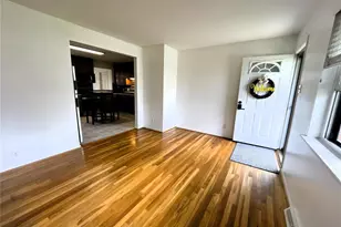 2021 Gladiator Dr, Fenton, MO 63026 - Photo 3