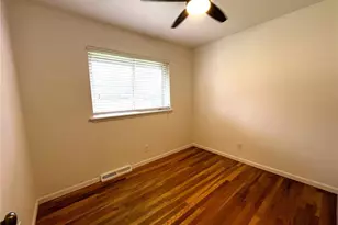 2021 Gladiator Dr, Fenton, MO 63026 - Photo 13