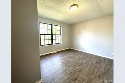 10063 Northgate Drive, Riverview, MO 63137 - Photo 11