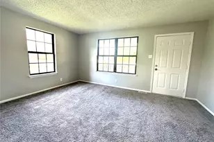 10063 Northgate Dr, Riverview, MO 63137 - Photo 5