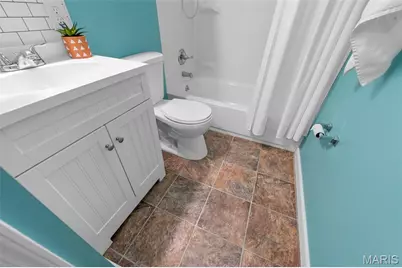7220 Mackenzie Road, Affton, MO 63123 - Photo 9