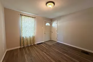 3533 Dixie Dr, Saint Ann, MO 63074 - Photo 3