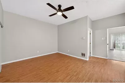 4747 Milentz Avenue, Saint Louis, MO 63116 - Photo 13
