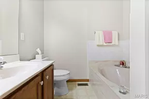 2915 Mac Arthur Dr, Saint Charles, MO 63301 - Photo 21