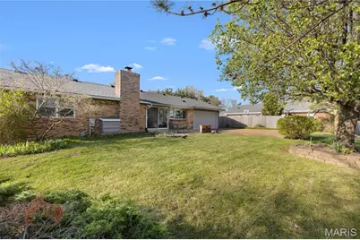 606 Rue Montand Drive, Ballwin, MO 63011 - Photo 19