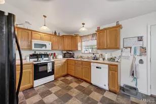 1420 W Madison Ave, Lebanon, MO 65536 - Photo 11