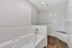 8 Price Ct, Olivette, MO 63132 - Photo 23