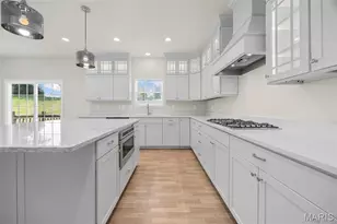 1024 Miremont Dr, Saint Louis, MO 63011 - Photo 9