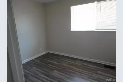 10323 Varnum Drive, Saint Louis, MO 63136 - Photo 13